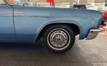 Chevrolet-Impala-1966-Convertible-30
