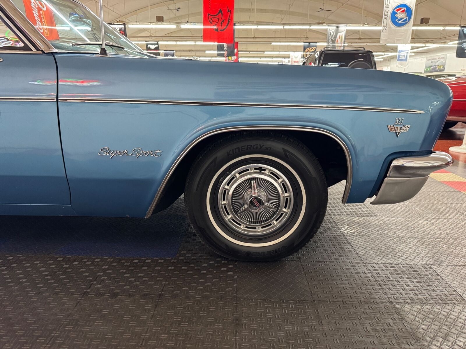 Chevrolet-Impala-1966-Convertible-30