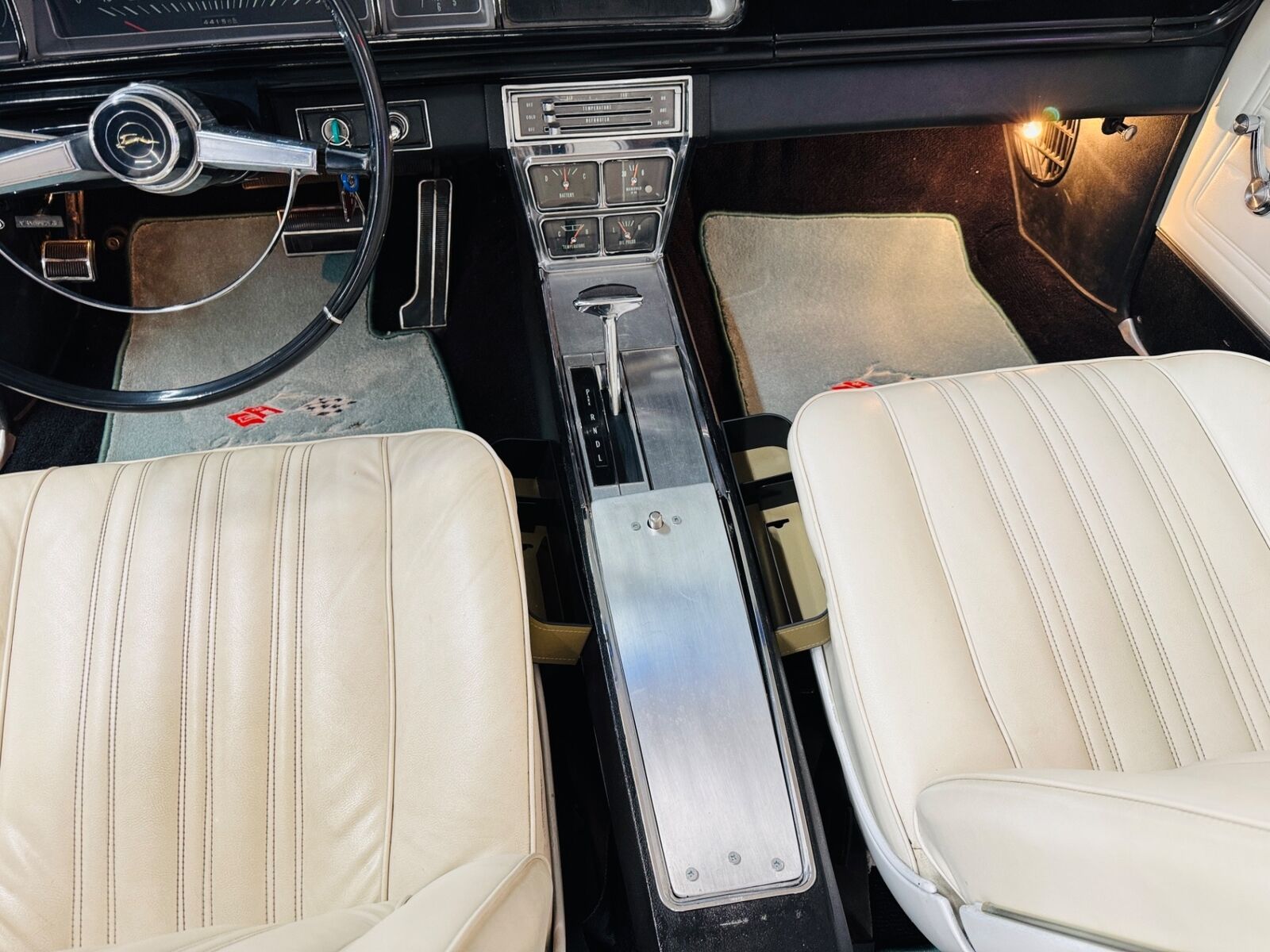 Chevrolet-Impala-1966-Convertible-39