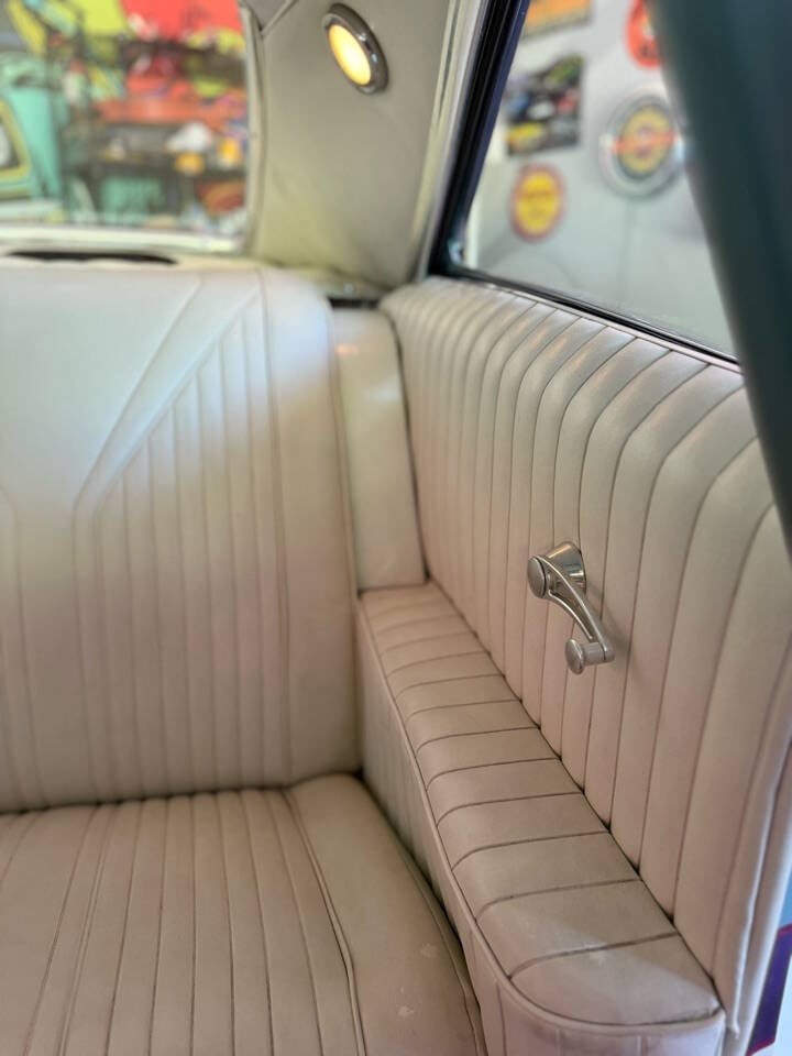 Chevrolet-Impala-1966-Coupe-33