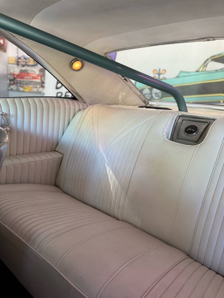 Chevrolet-Impala-1966-Coupe-34
