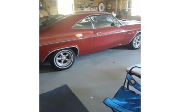 Chevrolet-Impala-1966-Red-Black-3