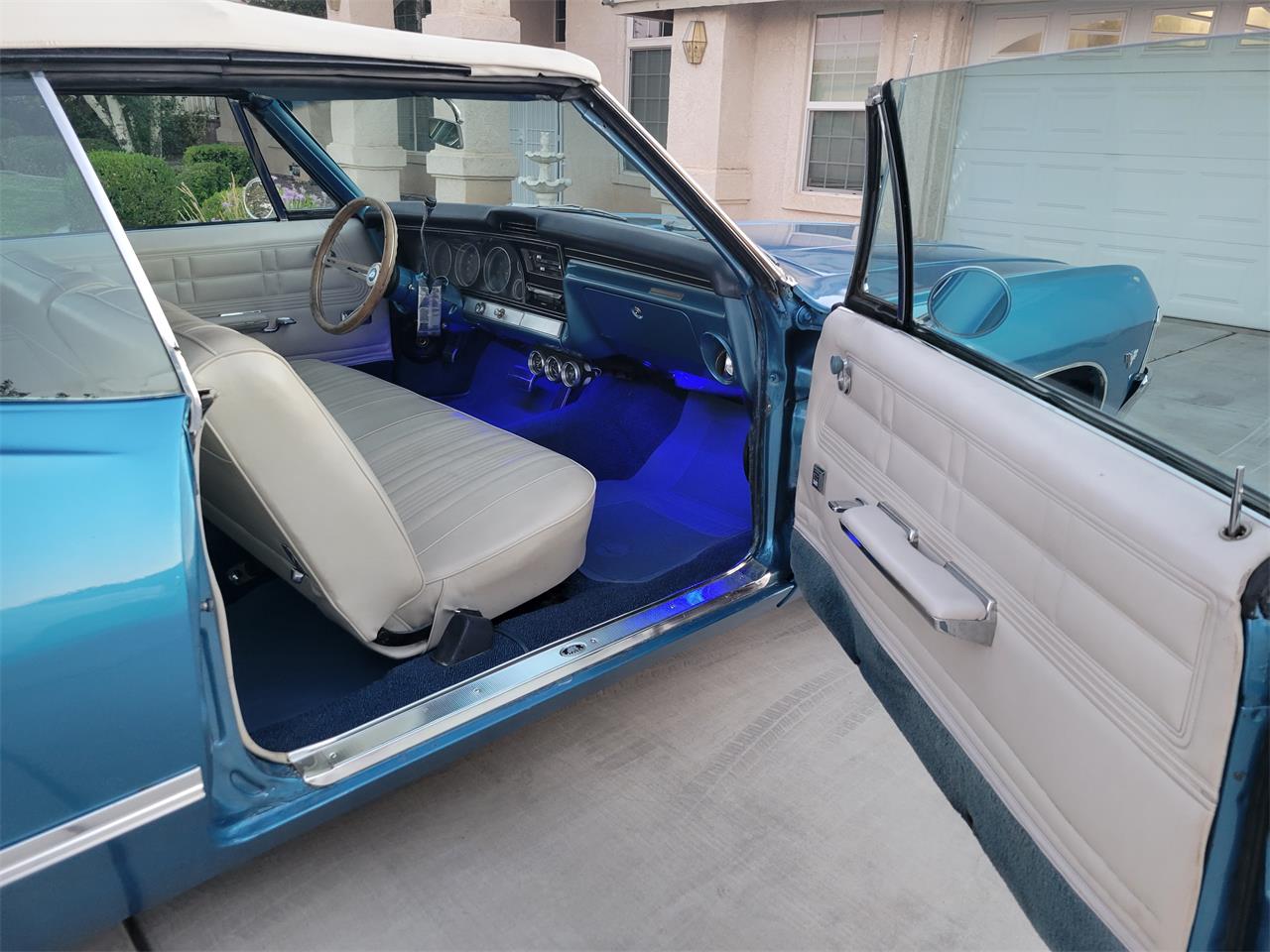 Chevrolet-Impala-1967-Blue-White-Blue-1
