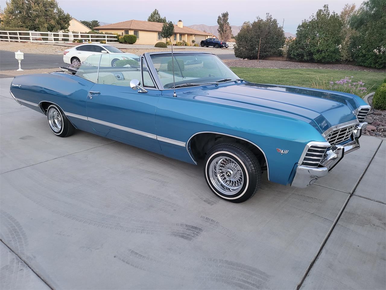 Chevrolet-Impala-1967-Blue-White-Blue-17