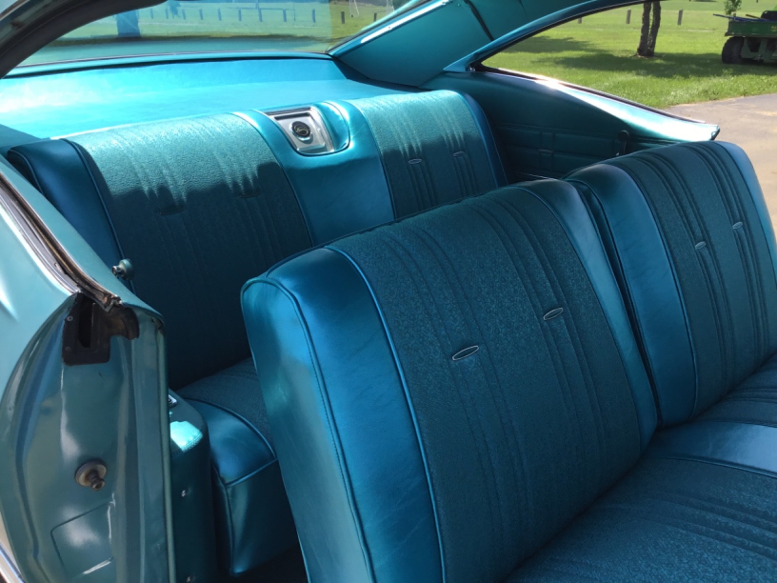 Chevrolet-Impala-1967-Coupe-12