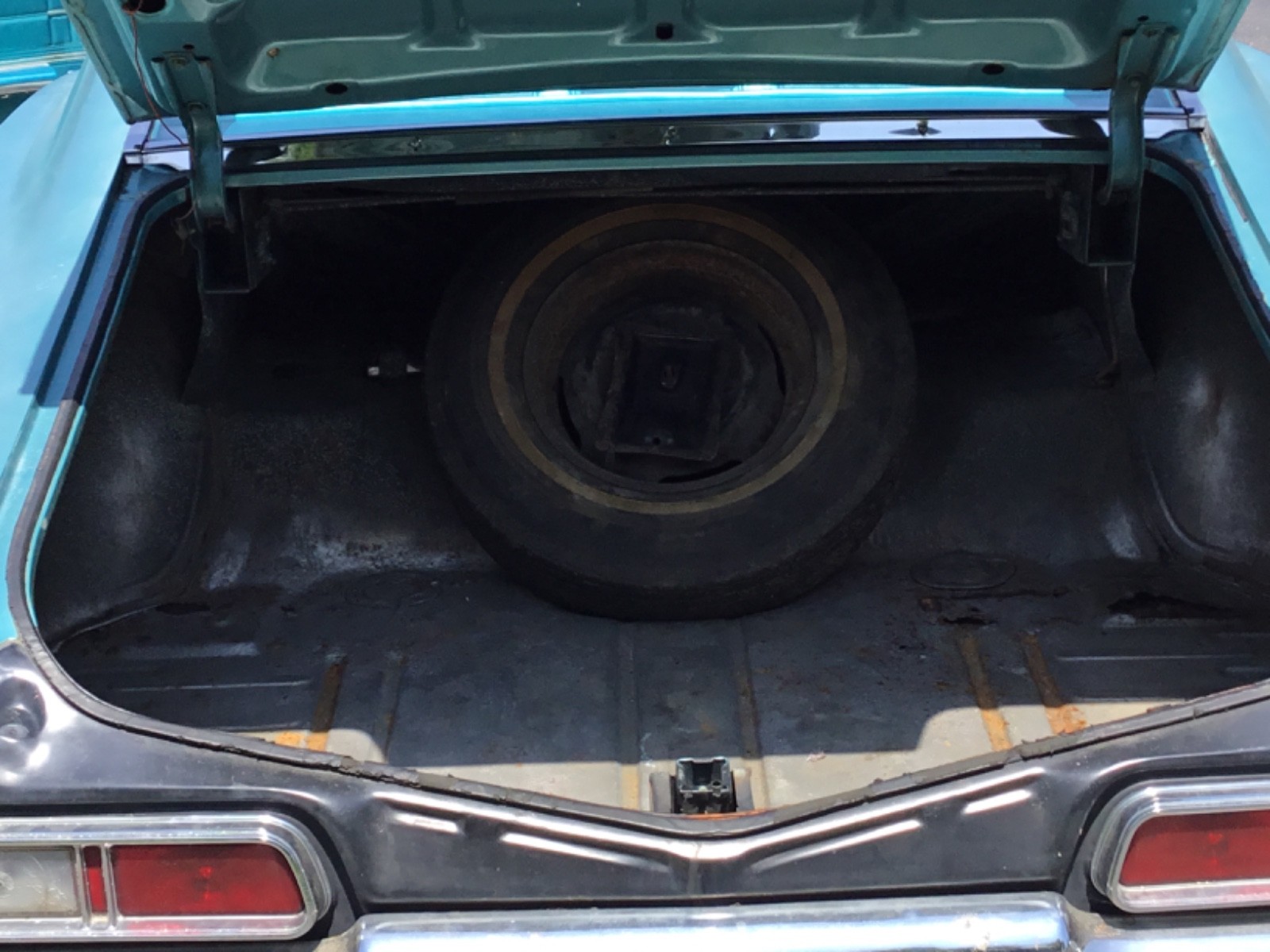 Chevrolet-Impala-1967-Coupe-18
