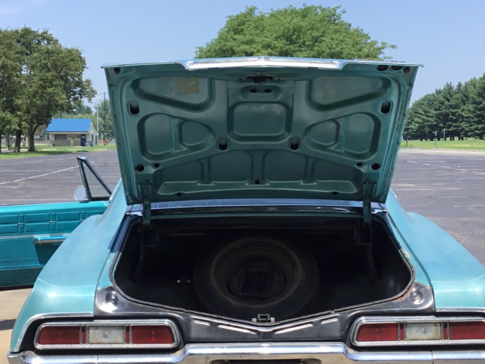 Chevrolet-Impala-1967-Coupe-21