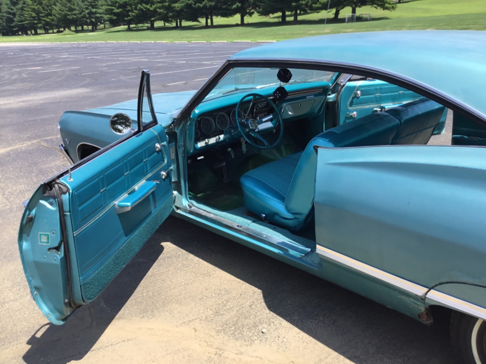 Chevrolet-Impala-1967-Coupe-9