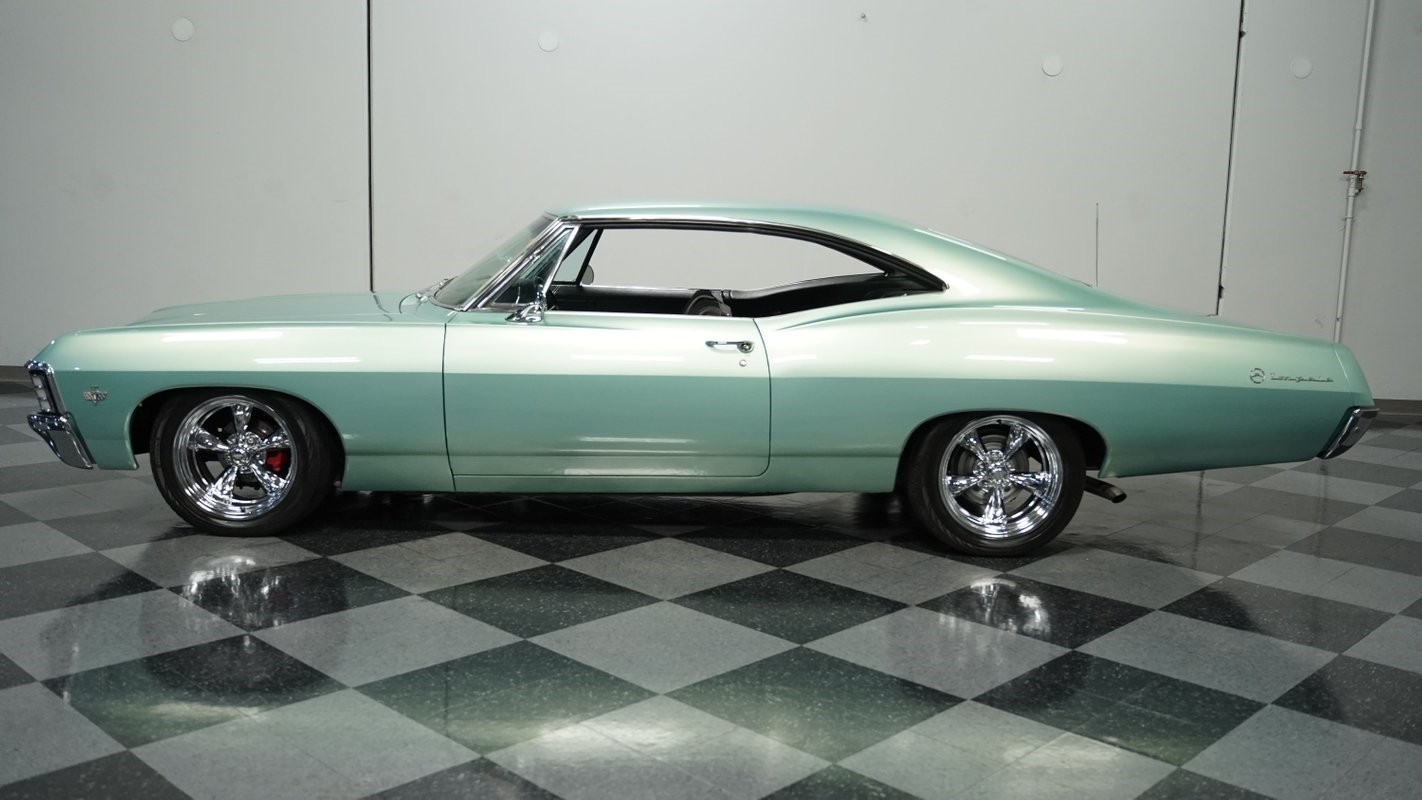 Chevrolet-Impala-1967-Hardtop-2