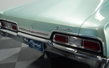 Chevrolet-Impala-1967-Hardtop-21