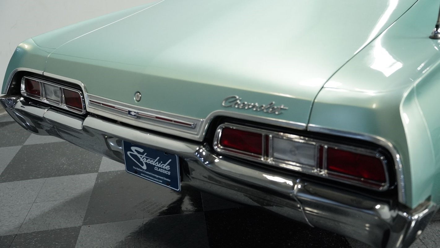 Chevrolet-Impala-1967-Hardtop-21