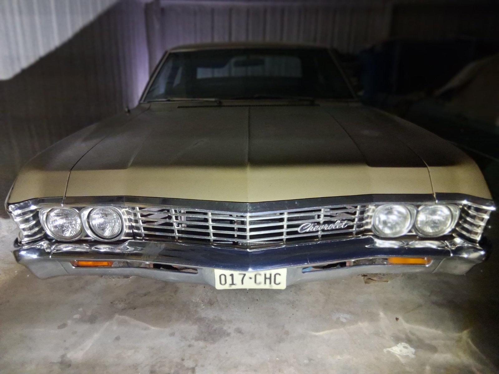 Chevrolet-Impala-1967-Sedan-1