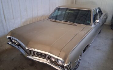 Chevrolet-Impala-1967-Sedan-10