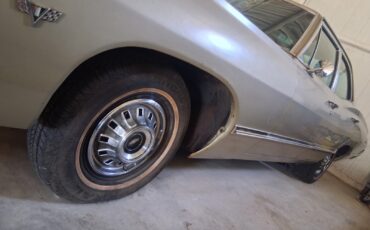 Chevrolet-Impala-1967-Sedan-13
