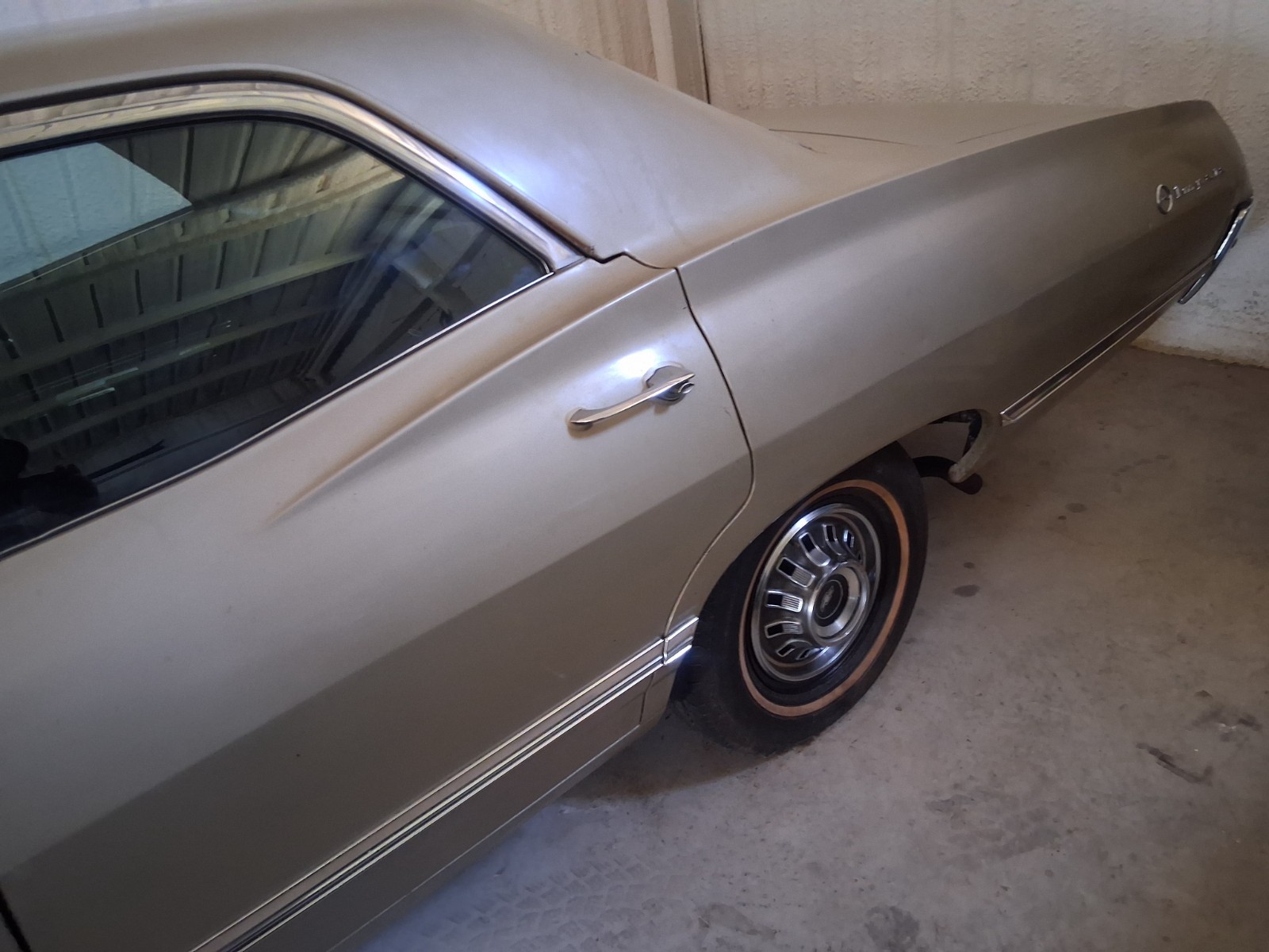 Chevrolet-Impala-1967-Sedan-14