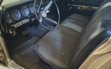 Chevrolet-Impala-1967-Sedan-15