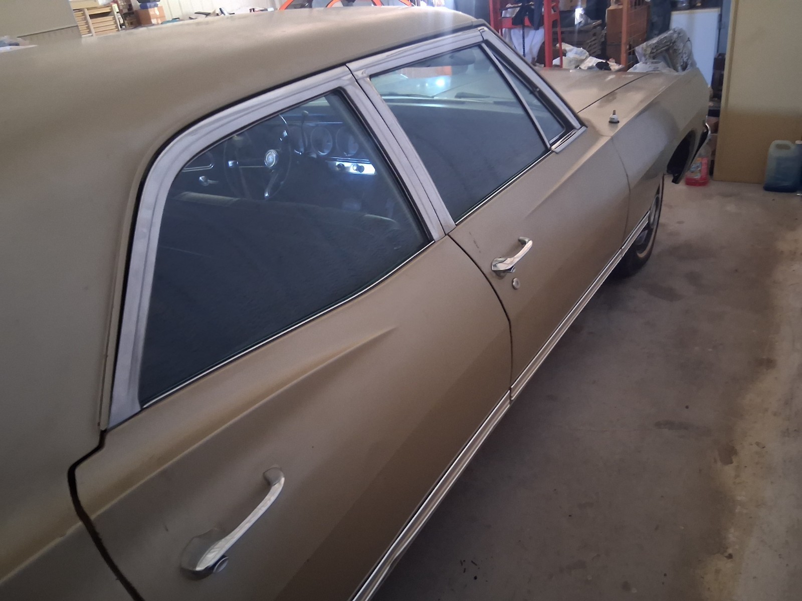 Chevrolet-Impala-1967-Sedan-18