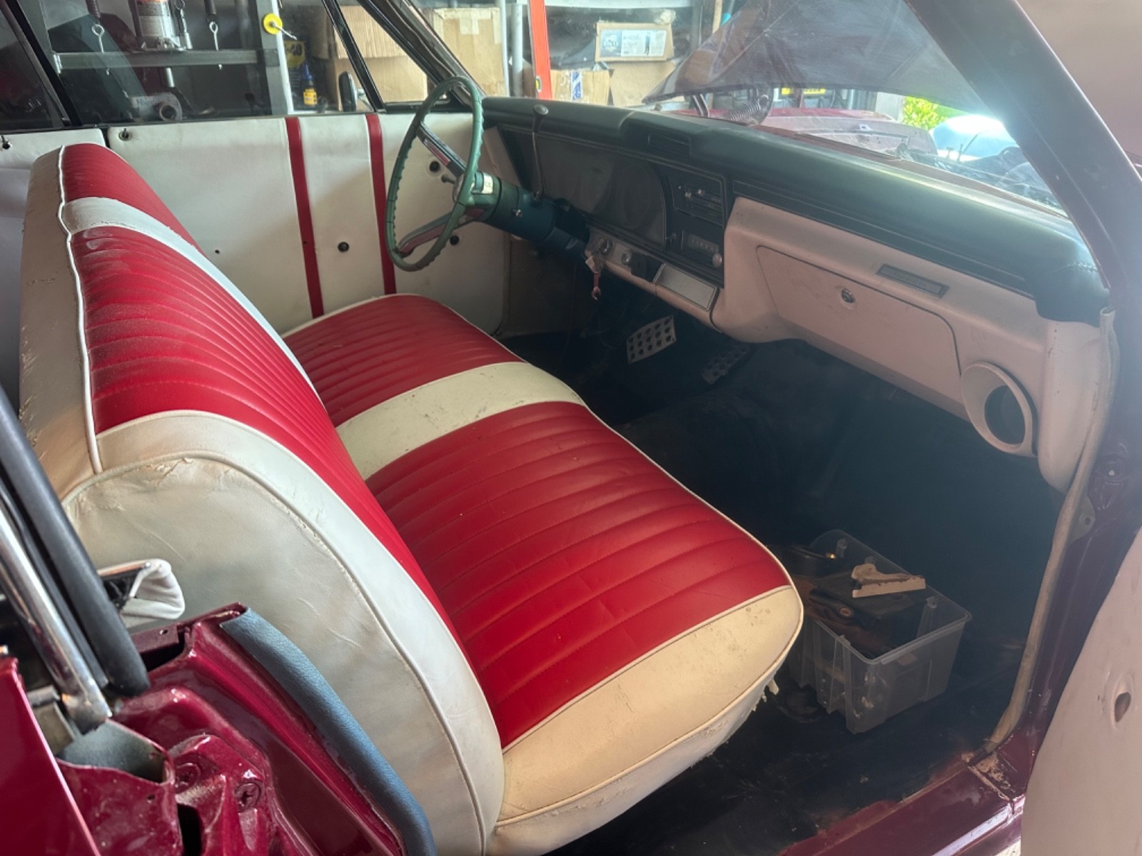 Chevrolet-Impala-1967-Sedan-19