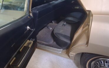 Chevrolet-Impala-1967-Sedan-22