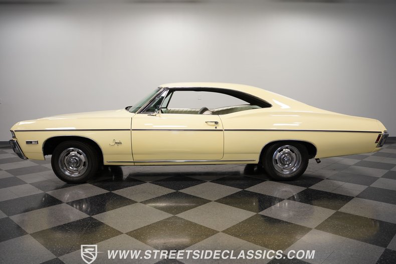 Chevrolet-Impala-1968-Butternut-Yellow-Parchment-12