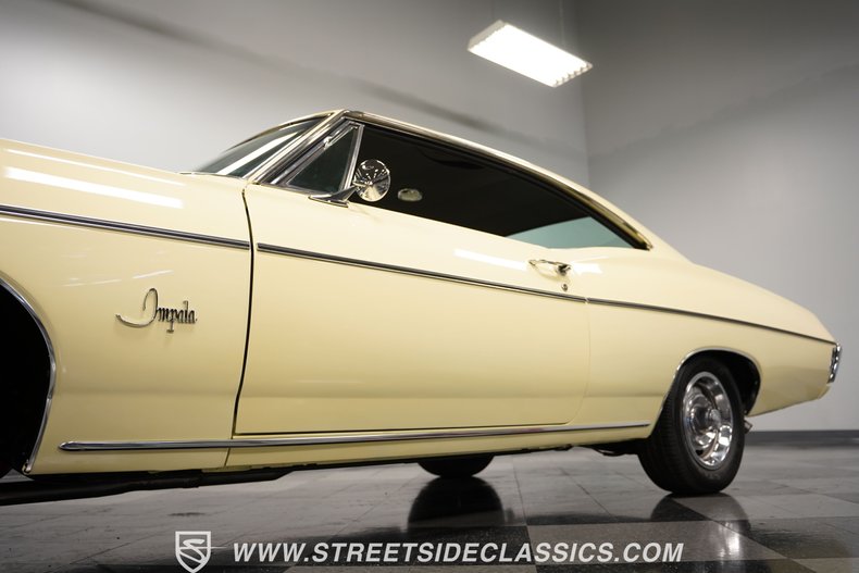 Chevrolet-Impala-1968-Butternut-Yellow-Parchment-30