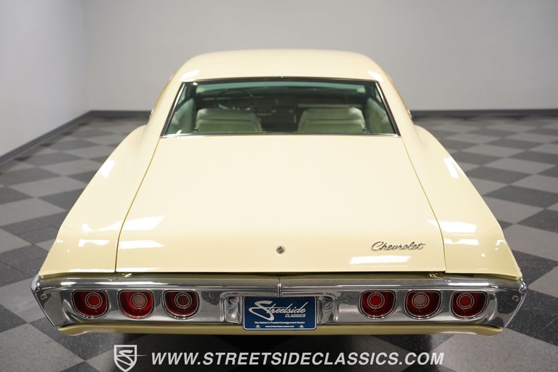 Chevrolet-Impala-1968-Butternut-Yellow-Parchment-34