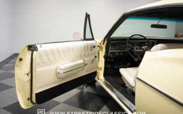 Chevrolet-Impala-1968-Butternut-Yellow-Parchment-46