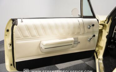 Chevrolet-Impala-1968-Butternut-Yellow-Parchment-47