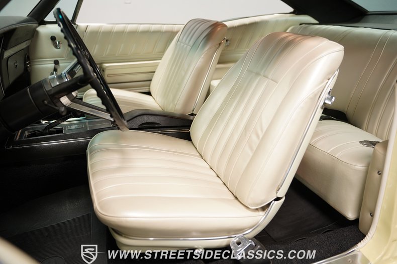 Chevrolet-Impala-1968-Butternut-Yellow-Parchment-7