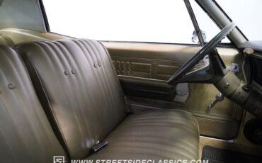 Chevrolet-Impala-1968-Gold-45