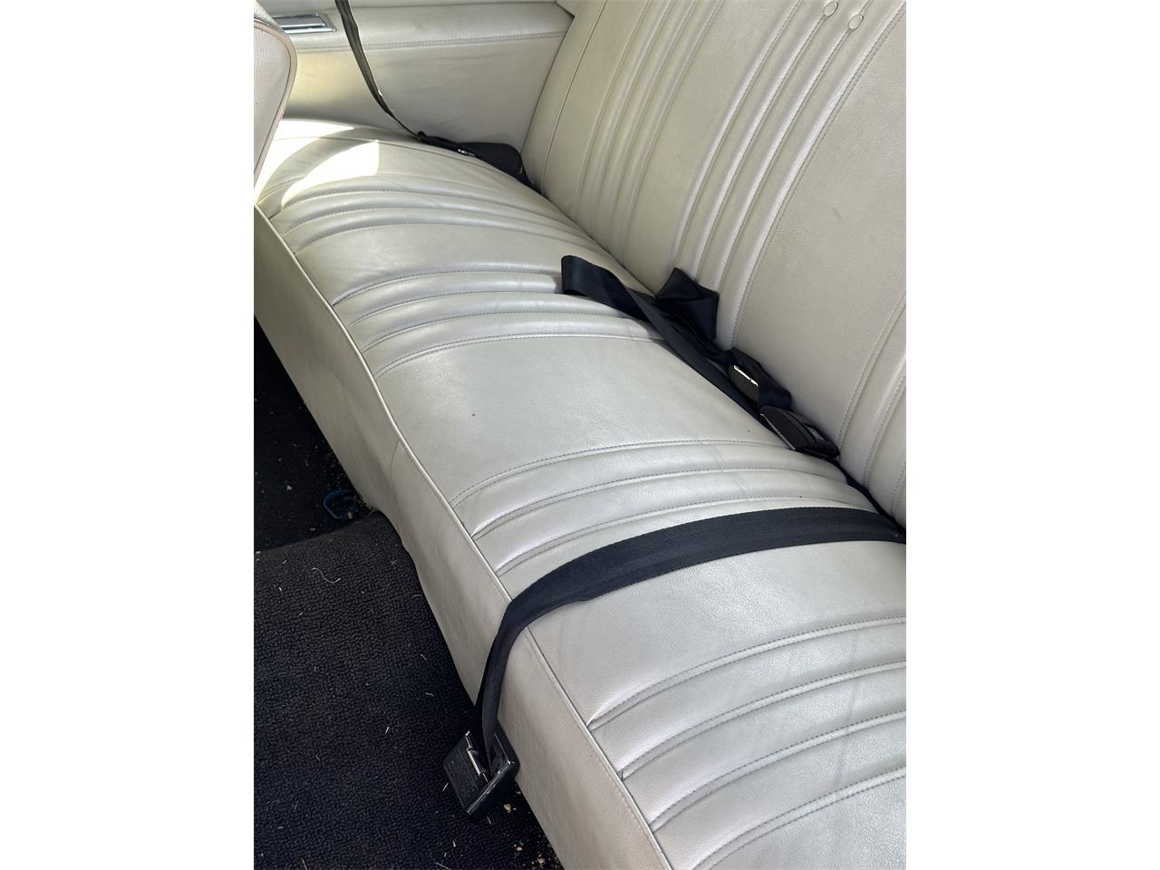 Chevrolet-Impala-1968-Grey-White-9