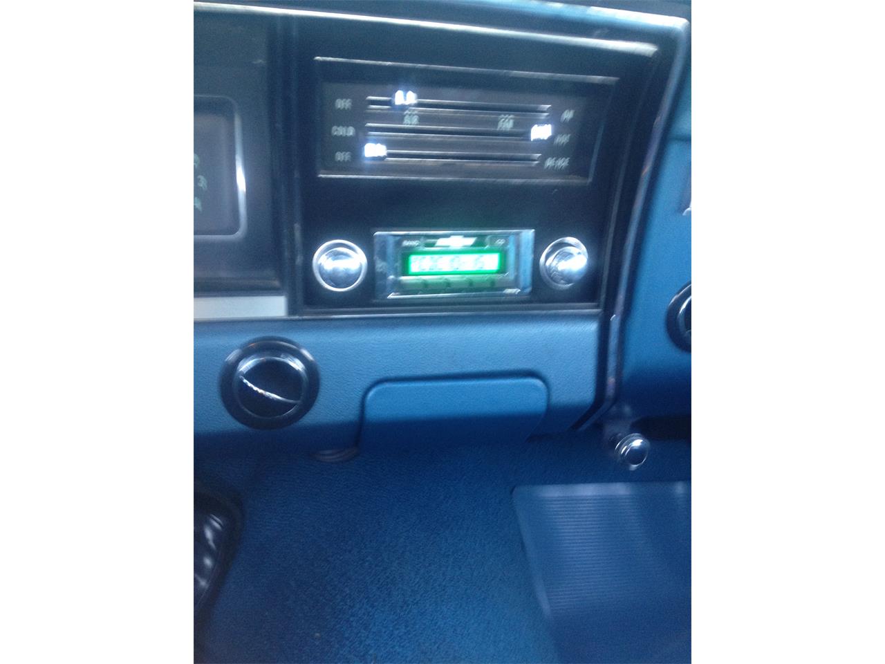 Chevrolet-Impala-1968-Island-Teal-Island-Teal-8