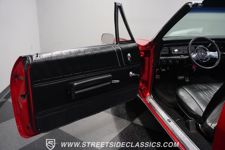 Chevrolet-Impala-1968-Red-Black-44