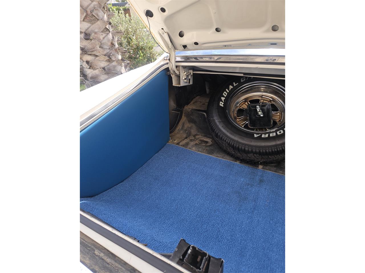 Chevrolet-Impala-1968-White-Blue-18