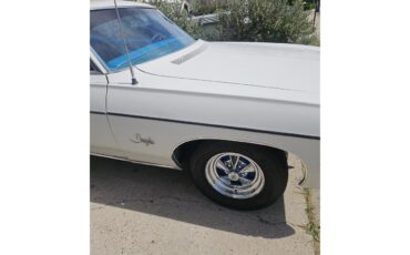 Chevrolet-Impala-1968-White-Blue-5