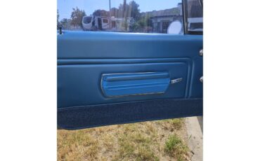 Chevrolet-Impala-1968-White-Blue-8