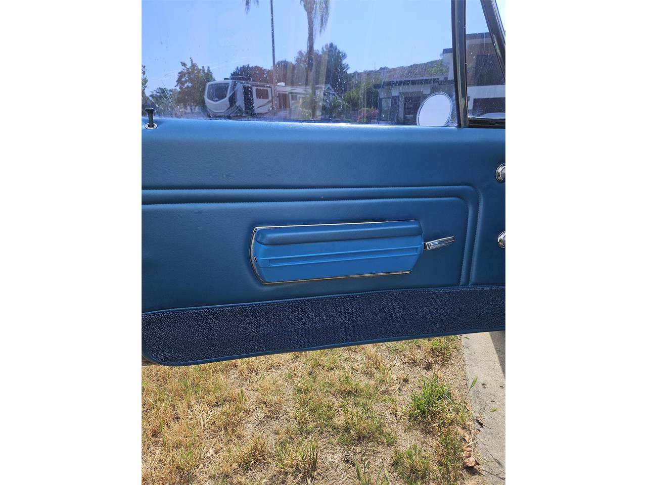 Chevrolet-Impala-1968-White-Blue-8