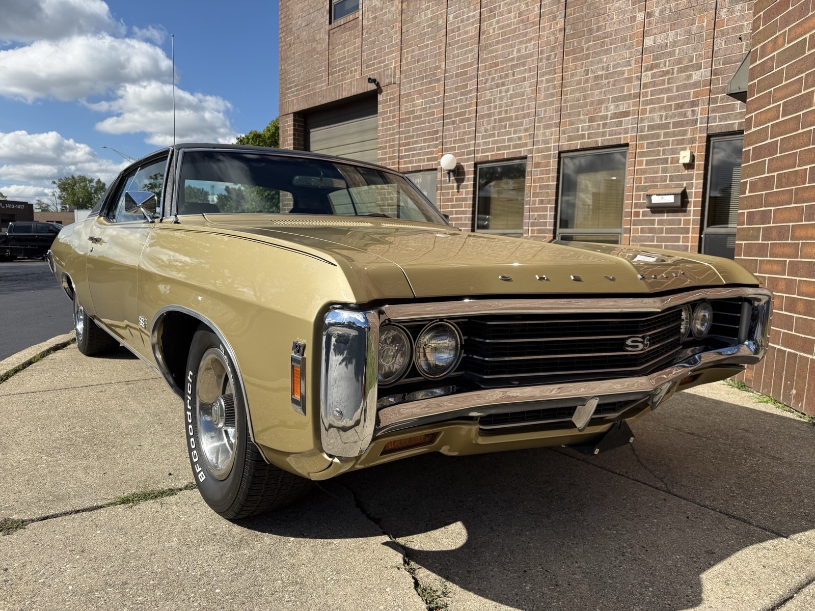 Chevrolet-Impala-1969-Coupe-13