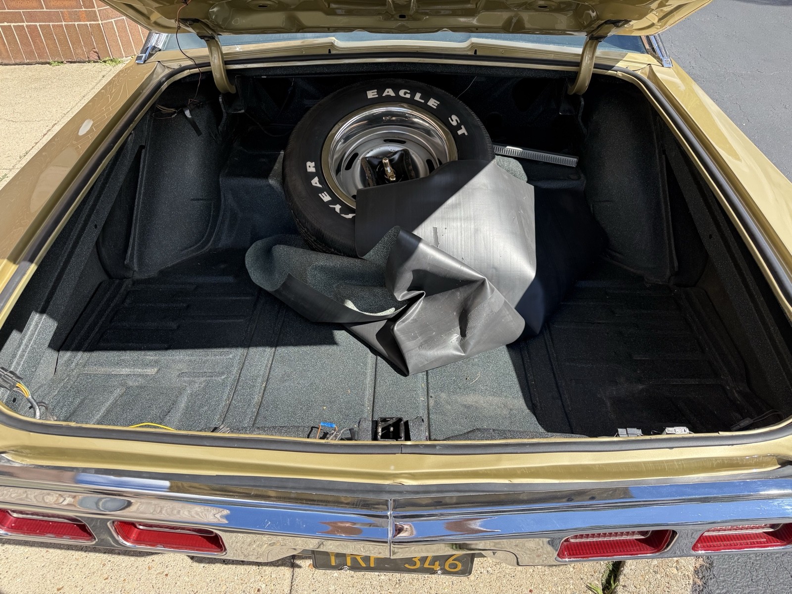 Chevrolet-Impala-1969-Coupe-23