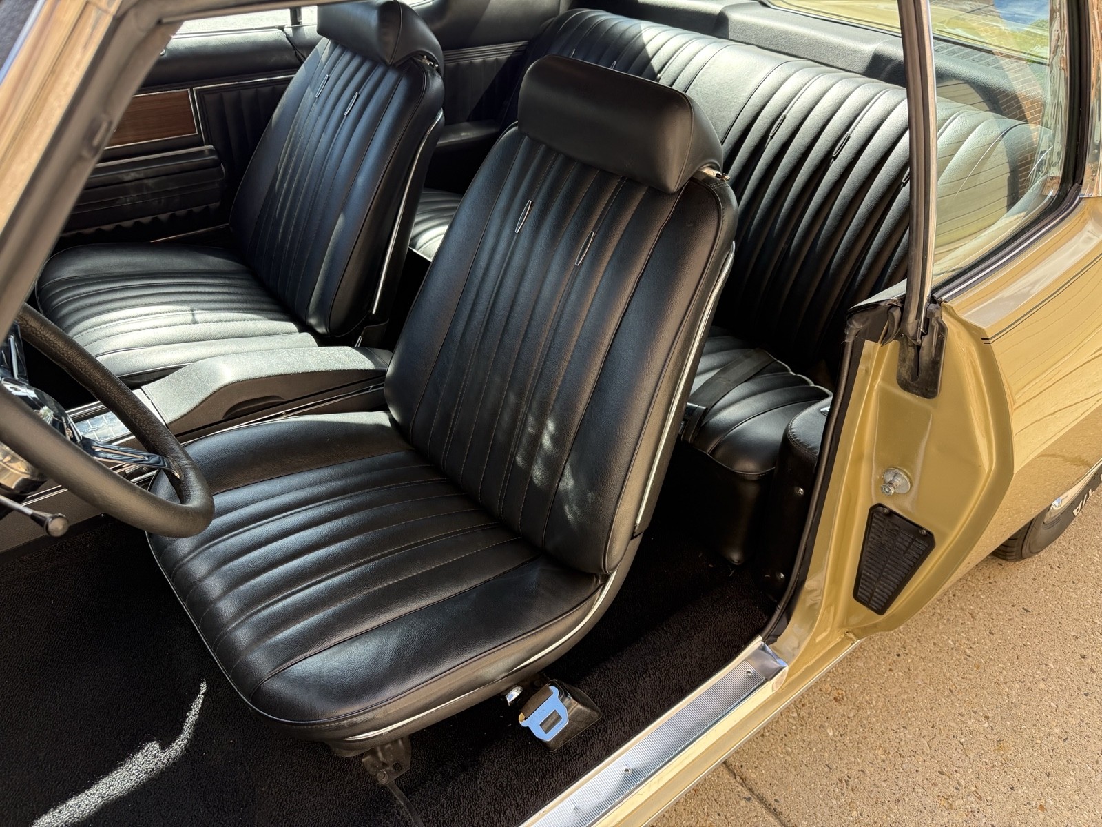 Chevrolet-Impala-1969-Coupe-27