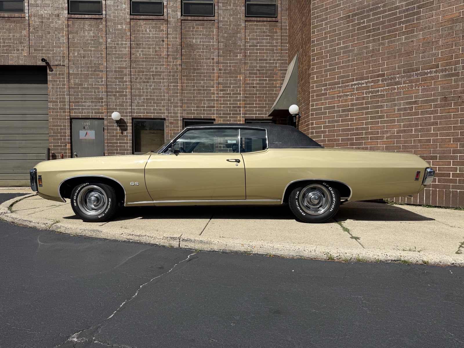 Chevrolet-Impala-1969-Coupe-3