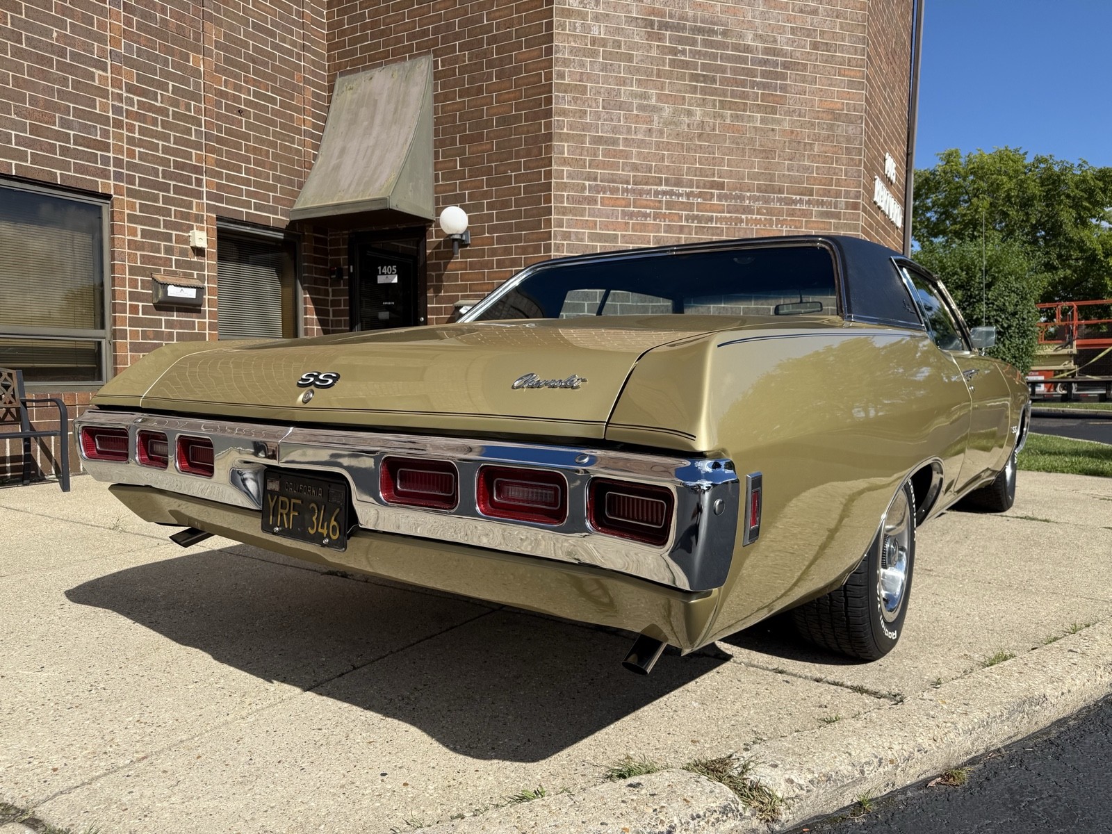 Chevrolet-Impala-1969-Coupe-8