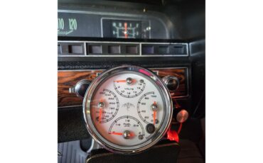 Chevrolet-Impala-1969-White-RedBlack-1