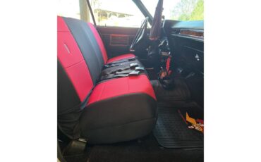 Chevrolet-Impala-1969-White-RedBlack-24