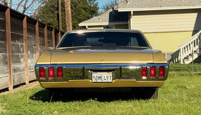 Chevrolet-Impala-1970-Custom-7