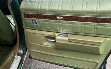 Chevrolet-Impala-1974-Wagon-11