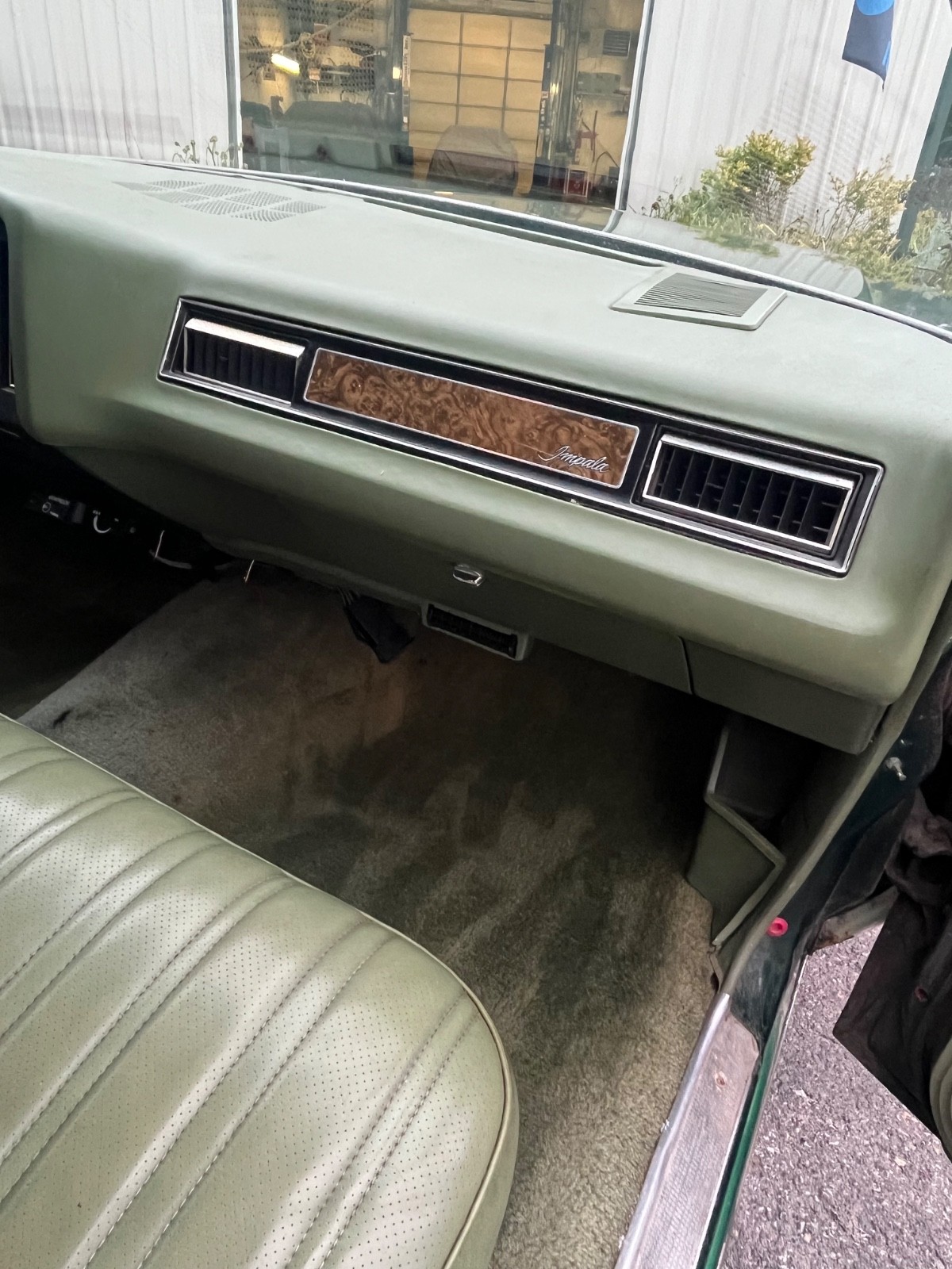 Chevrolet-Impala-1974-Wagon-14