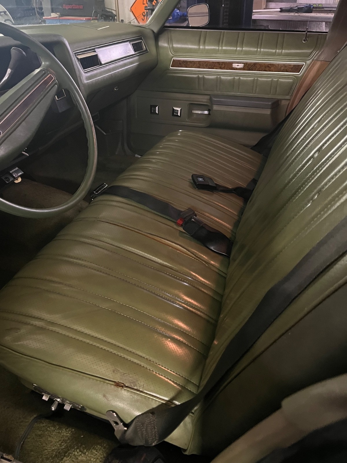 Chevrolet-Impala-1974-Wagon-27
