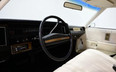 Chevrolet-Impala-1975-17