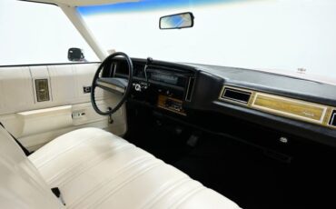 Chevrolet-Impala-1975-19